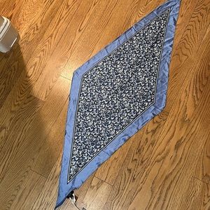 NWT. Woman’s OVS scarf / bandanna. 100% polyester. Size 50cm x 120cm.